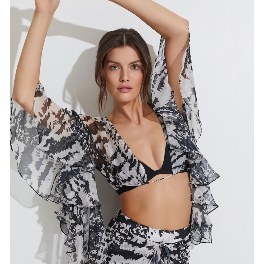 PATBO X ALESSANDRA RUFFLE SLEEVE TOP
